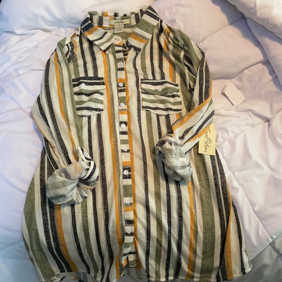 love potion Tops - NWT size small women’s/juniors top